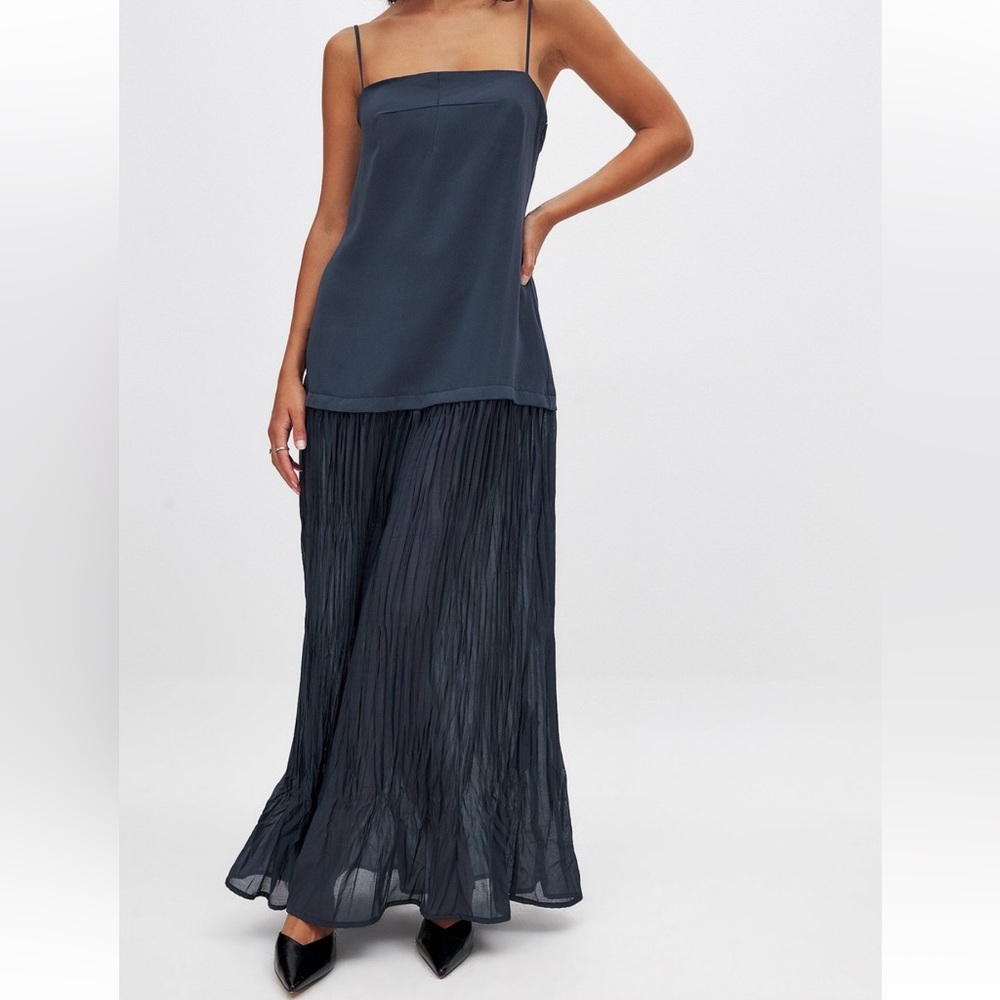 NA-LD Navy dress - Picture 3 of 5